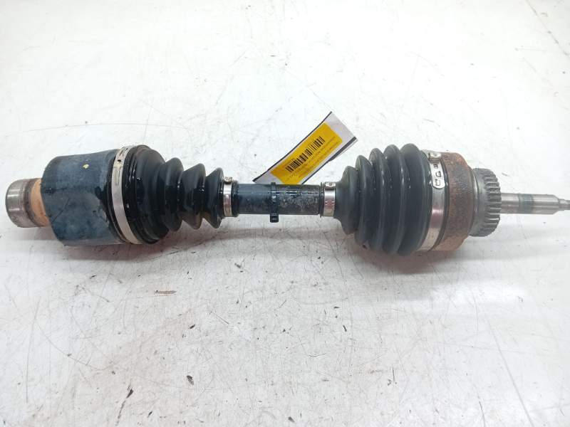 Recambio de transmision delantera derecha para ssangyong rexton w / rexton 2.0 xdi referencia OEM IAM 4130008001  