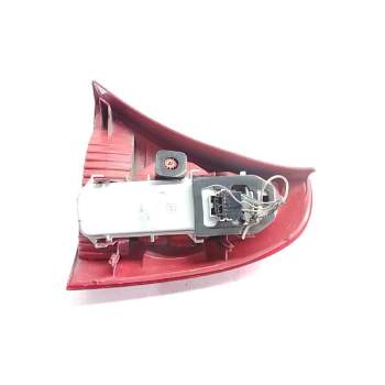 Recambio de piloto trasero izquierdo para renault clio ii fase ii (b/cb0) campus referencia OEM IAM 8200071413  