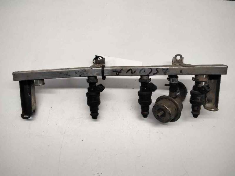 Recambio de rampa inyectora para opel ascona c referencia OEM IAM  OPEL ASCONA 93033