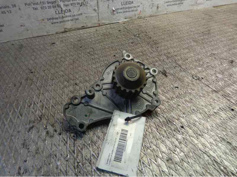 Recambio de bomba agua para citroën c4 sedan 1.6 16v hdi fap referencia OEM IAM 26739302 120301N 