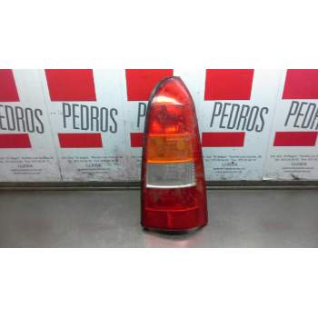 PILOTO TRASERO DERECHO 393032 15038RP 30667