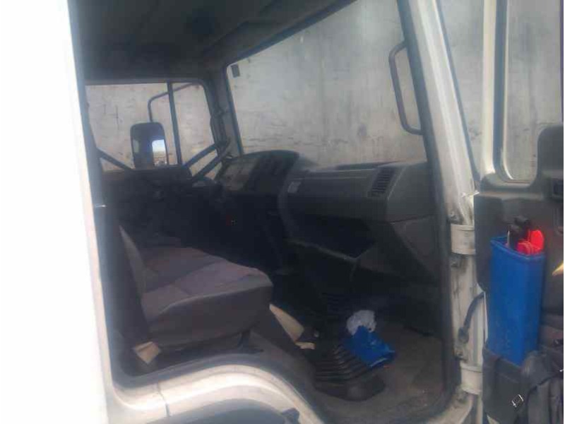 nissan eco t 100 del año 1998