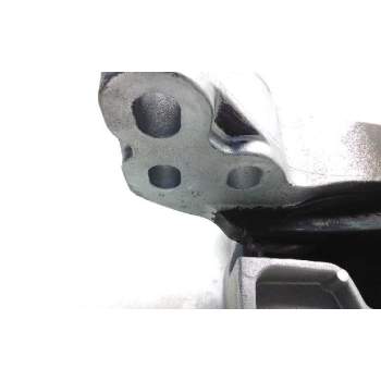 Recambio de soporte motor para mazda cx-30 referencia OEM IAM   