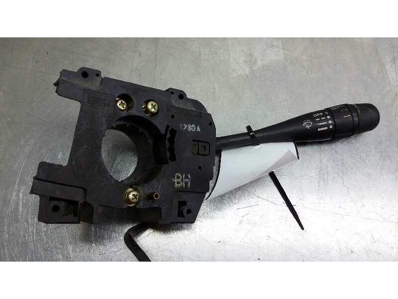 Recambio de mando limpia para nissan sunny berlina (n13) referencia OEM IAM 1730A MANDO LIMPIA NISSAN SUNNY 30972