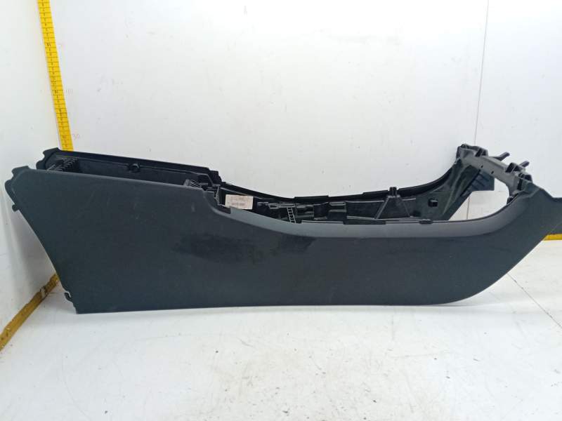 Recambio de consola central para mercedes-benz clase a (w177) a 180 d (177.003) referencia OEM IAM A1776802401  