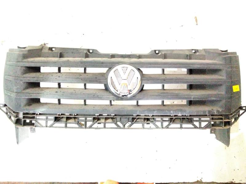 Recambio de rejilla delantera para volkswagen crafter 30-50 furgoneta (2e_) 2.0 tdi referencia OEM IAM 2E0853653  