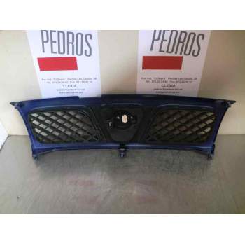 Recambio de rejilla delantera para nissan terrano/terrano.ii (r20) 2.7 turbodiesel referencia OEM IAM 1966I01 AZUL OSCURO 