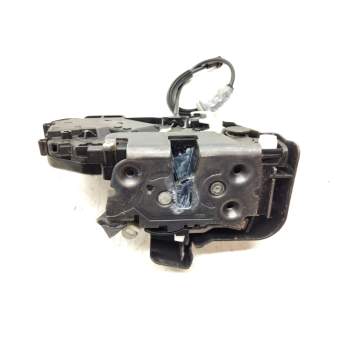 Recambio de cerradura puerta trasera derecha para volvo s40 berlina 2.0 diesel cat referencia OEM IAM 30699803  
