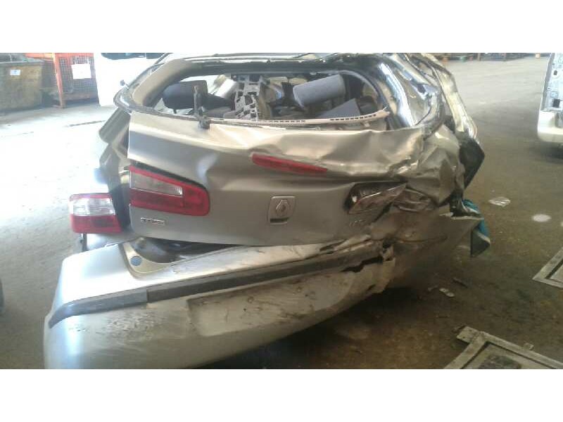 renault laguna ii (bg0) del año 2003