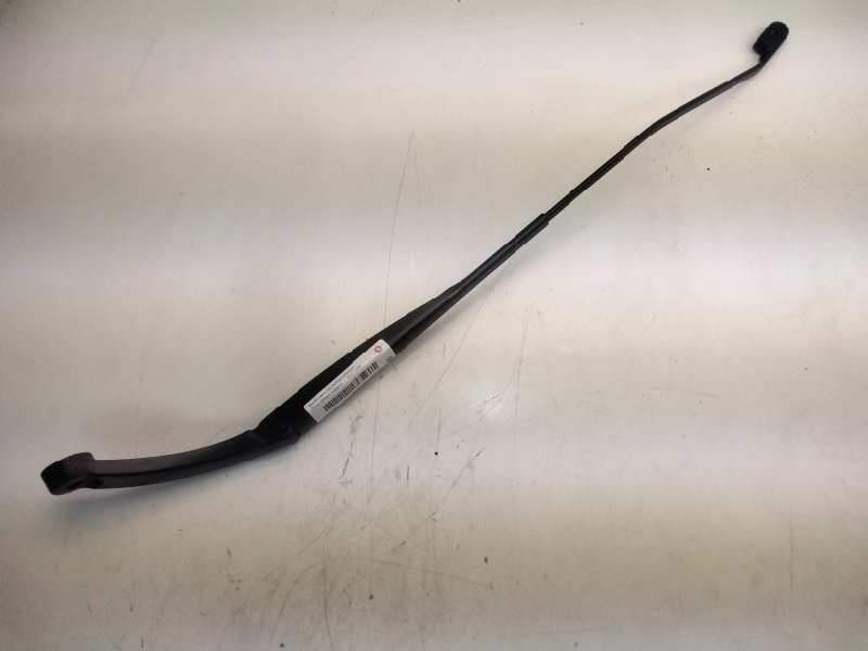 Recambio de brazo limpia delantero derecho para dacia dokker ambiance referencia OEM IAM   