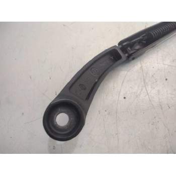 Recambio de brazo limpia delantero derecho para dacia dokker ambiance referencia OEM IAM   