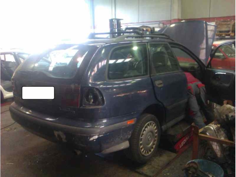 volvo v40 familiar del año 1997