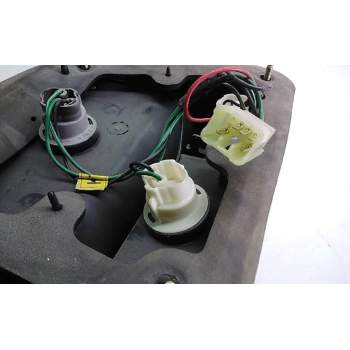 Recambio de piloto trasero derecho para hyundai accent (x3) referencia OEM IAM 9240222520  31404