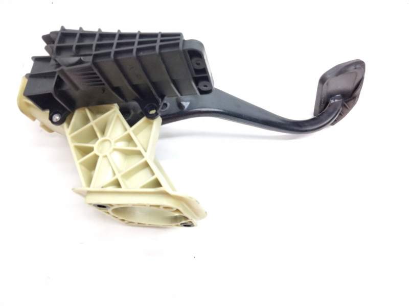 Recambio de pedal freno para bmw serie 5 lim. (f10) 520d referencia OEM IAM 914425303  