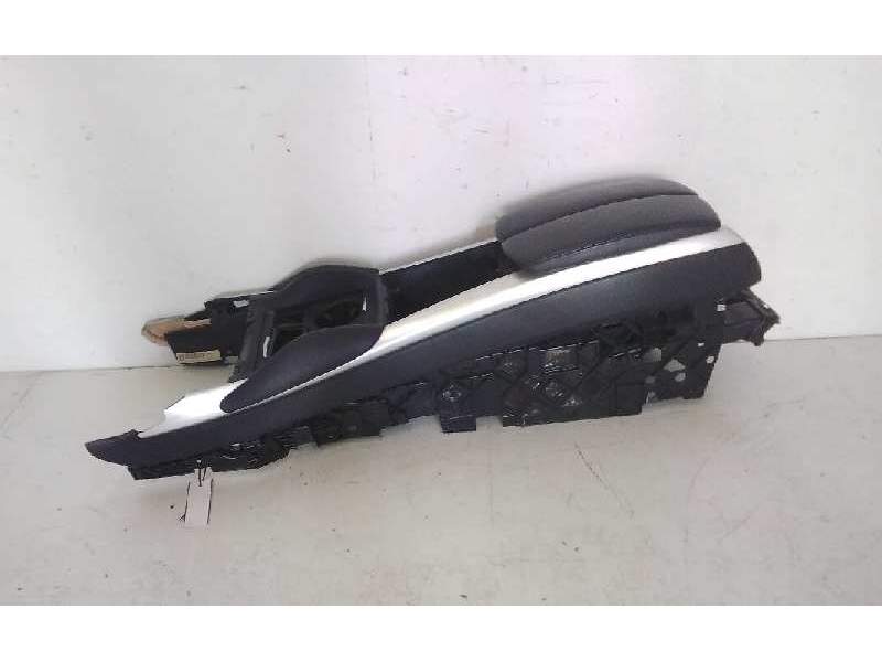 Recambio de apoyabrazos central para bmw x6 (e71) 3.0d referencia OEM IAM 71W2001 03  