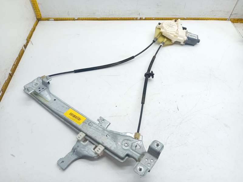 Recambio de elevalunas trasero derecho para renault fluence referencia OEM IAM 827200016R  