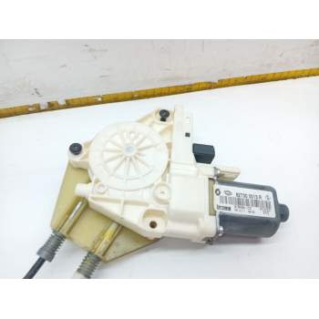 Recambio de elevalunas trasero derecho para renault fluence referencia OEM IAM 827200016R  
