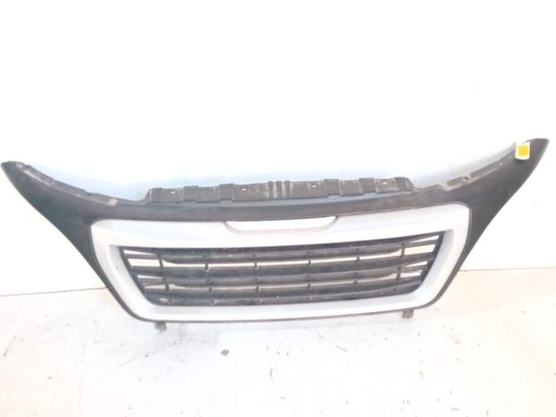 Recambio de rejilla delantera para peugeot boxer furgoneta 2.0 bluehdi 130 referencia OEM IAM 1314847070  