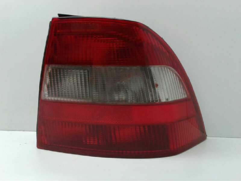 Recambio de piloto trasero derecho para opel vectra b berlina centenial referencia OEM IAM 37360748 90568049 