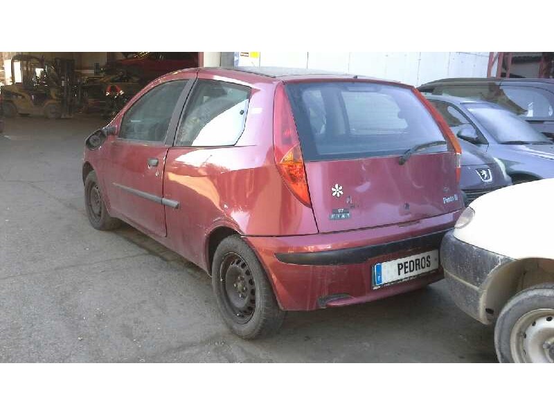 fiat punto berlina (188) del año 2001