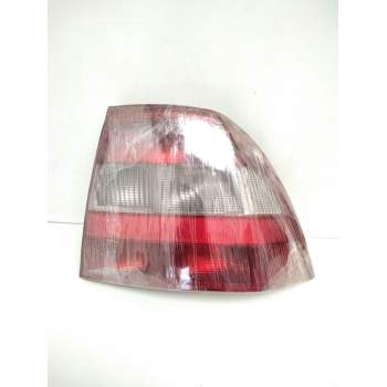 Recambio de piloto trasero derecho para opel vectra b berlina centenial referencia OEM IAM 37360748 90568049 