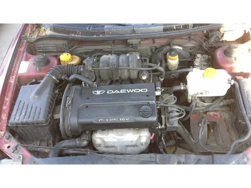 daewoo nubira berlina del año 1998