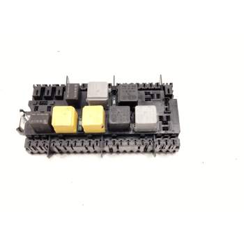 CAJA RELES A1669063801 