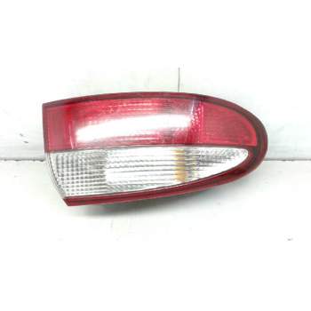 PILOTO TRASERO IZQUIERDO 81156NA 8K26G 31952