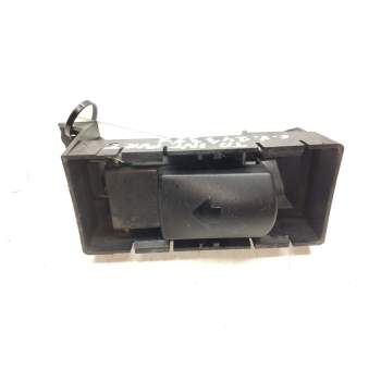 MANETA INTERIOR PORTON A1647600561 
