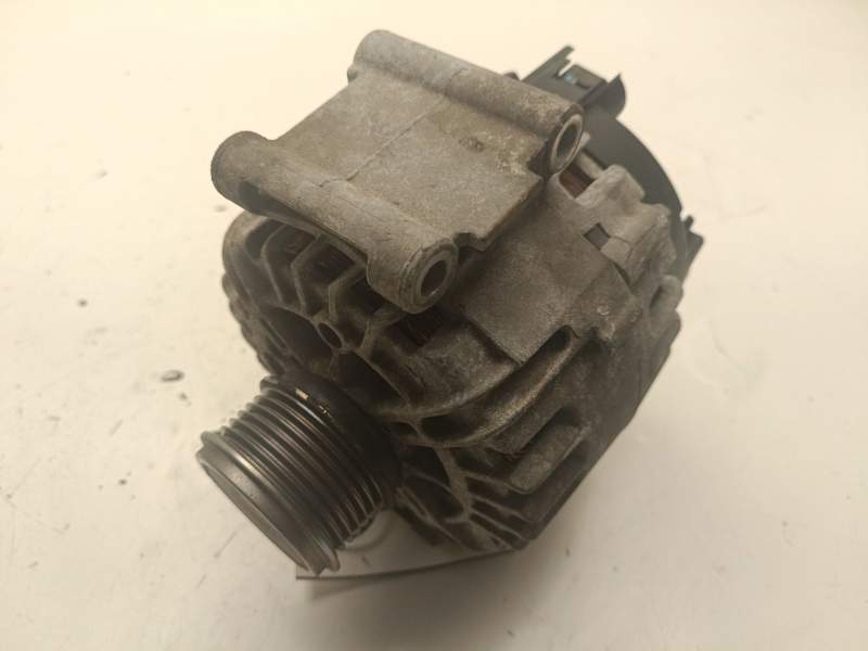 Recambio de alternador para audi q3 (8ub, 8ug) 2.0 tfsi quattro referencia OEM IAM 06J903023R  