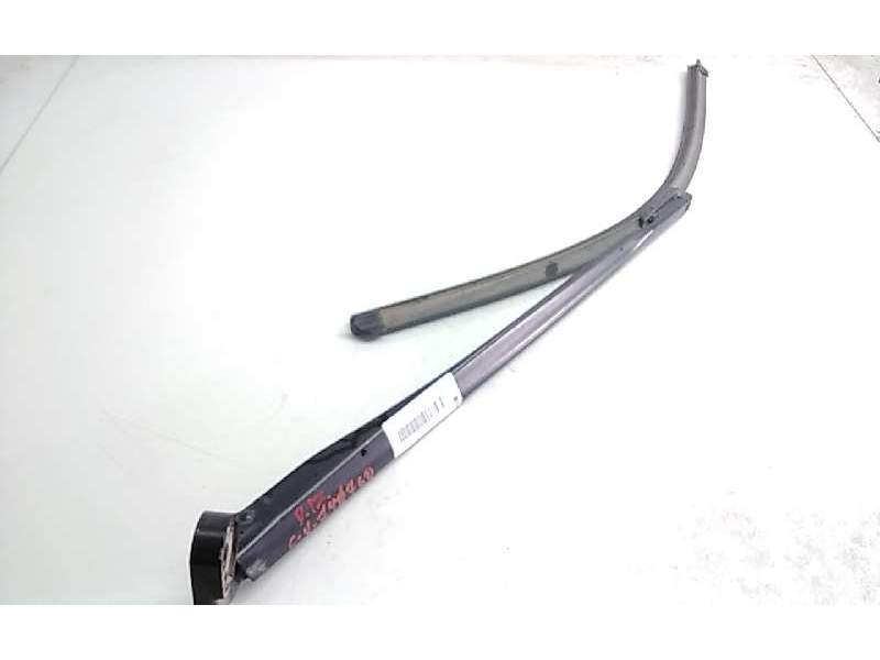 Recambio de brazo limpia delantero izquierdo para seat leon (1p1) reference referencia OEM IAM 1P0955409A  