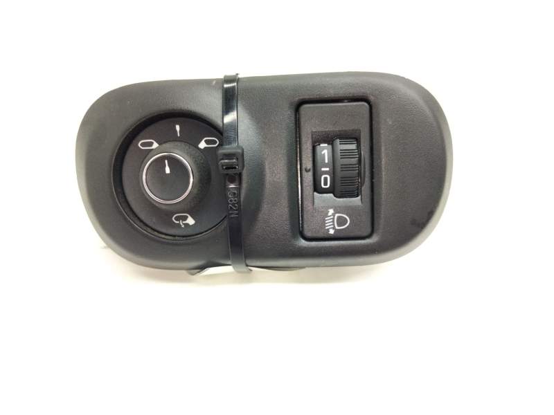 Recambio de mando retrovisor para citroën c4 cactus referencia OEM IAM 9817840980  