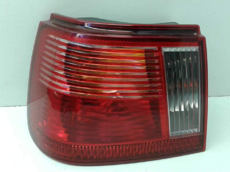 Recambio de piloto trasero izquierdo para seat ibiza (6k1) select referencia OEM IAM 6K6945111G 6K6945095J 