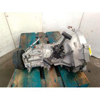 Recambio de caja cambios para nissan nt500 35.15 referencia OEM IAM 32010LC40A  