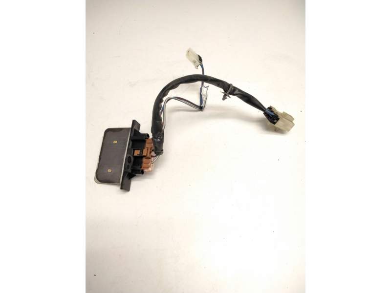 Recambio de resistencia calefaccion para nissan vanette cargo furgoneta (hc 23) 2.3 d referencia OEM IAM 9525E01 2715060R01 