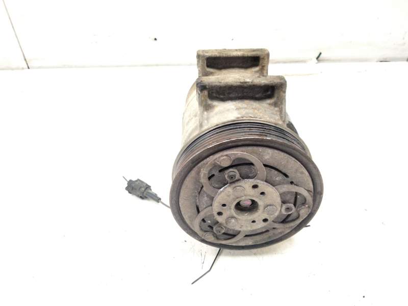 Recambio de compresor aire acondicionado para nissan nt500 35.15 referencia OEM IAM   