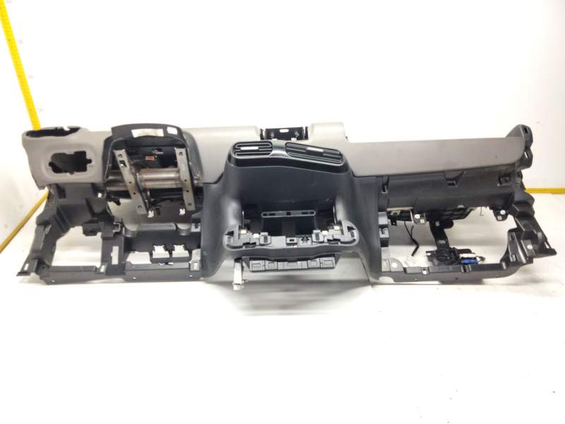 Recambio de salpicadero para citroën c4 cactus referencia OEM IAM 16351278BV  