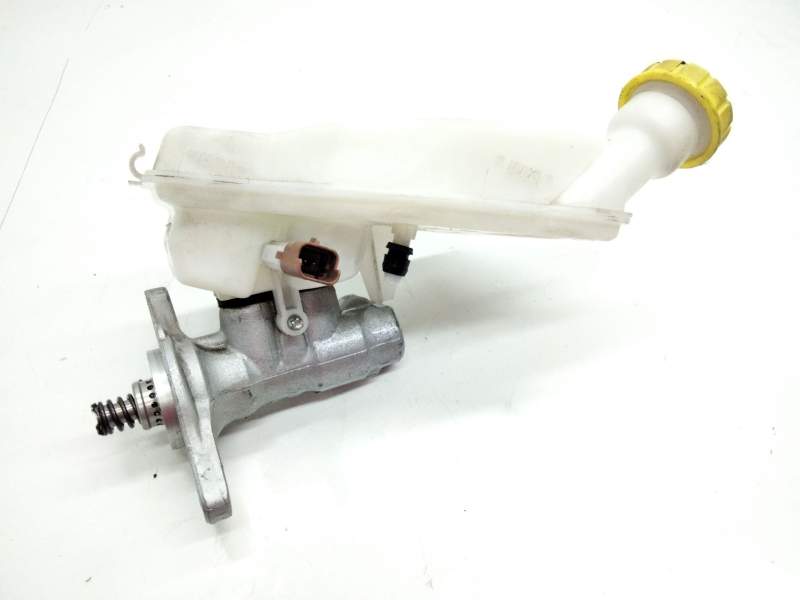 Recambio de bomba freno para citroën c4 cactus referencia OEM IAM 32069745  