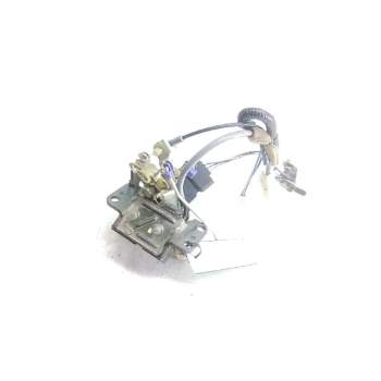 Recambio de cerradura maletero / porton para lexus rx300 (mcu15) luxury referencia OEM IAM 6935048010  