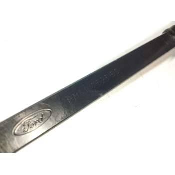 Recambio de brazo limpia delantero derecho para ford focus iii sedán 1.0 ecoboost referencia OEM IAM BM5117526BC  