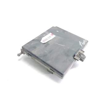 Recambio de caja fusibles para peugeot 205 berlina 1.4 referencia OEM IAM   33130
