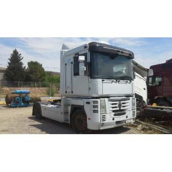 RENAULT MAGNUM de desguace