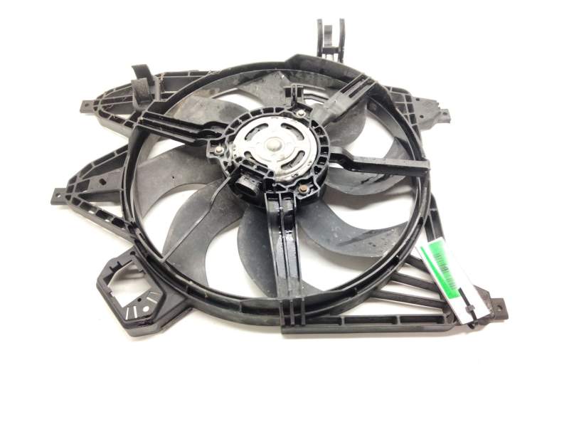 Recambio de electroventilador para renault kangoo 1.5 dci diesel referencia OEM IAM 8200319942a  