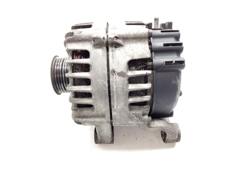 Recambio de alternador para bmw 1 (e81) 118 d referencia OEM IAM 7802261  