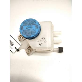 Recambio de deposito bomba freno para nissan serena (c23) 2.3 d referencia OEM IAM 1402A NISSAN W16