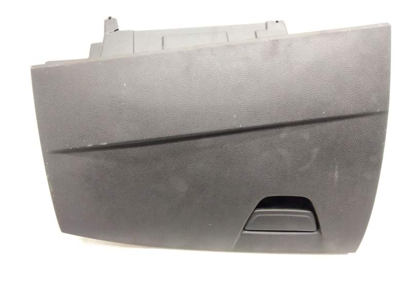Recambio de guantera para ford focus iii sedán 1.0 ecoboost referencia OEM IAM F1EBA06044  