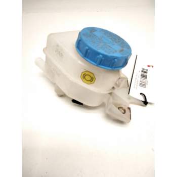 Recambio de deposito bomba freno para nissan serena (c23) 2.3 d referencia OEM IAM 1402A NISSAN W16