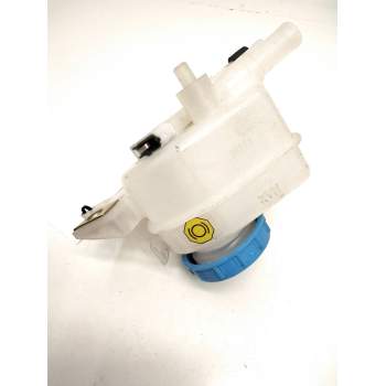 Recambio de deposito bomba freno para nissan serena (c23) 2.3 d referencia OEM IAM 1402A NISSAN W16
