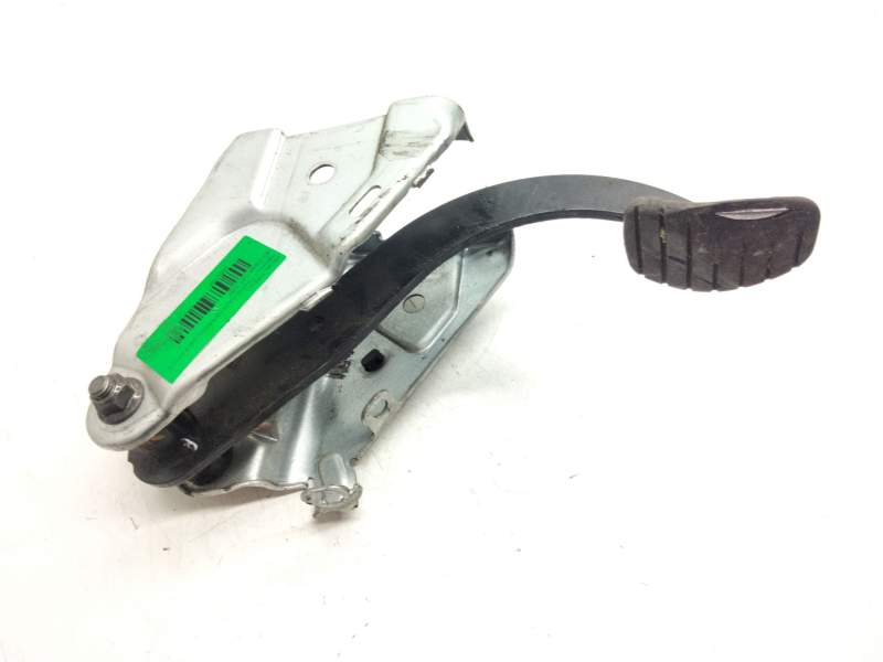 Recambio de pedal freno para renault trafic caja cerrada dci cat referencia OEM IAM   