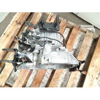 Recambio de caja cambios para hyundai tucson (jm) 2.0 crdi comfort referencia OEM IAM M5GF2 4300024381  